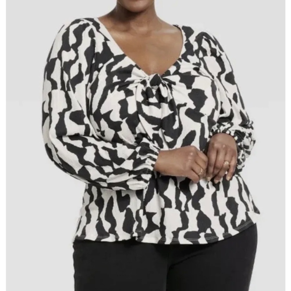 Ava & Viv Women's Tops Ava & Viv Long Sleeve Sweetheart
Neck Tie Front Top